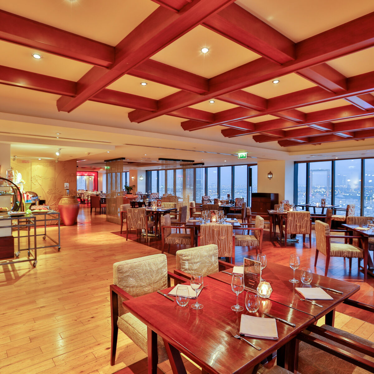 Kris with a View dining room at Park Regis Kris Kin