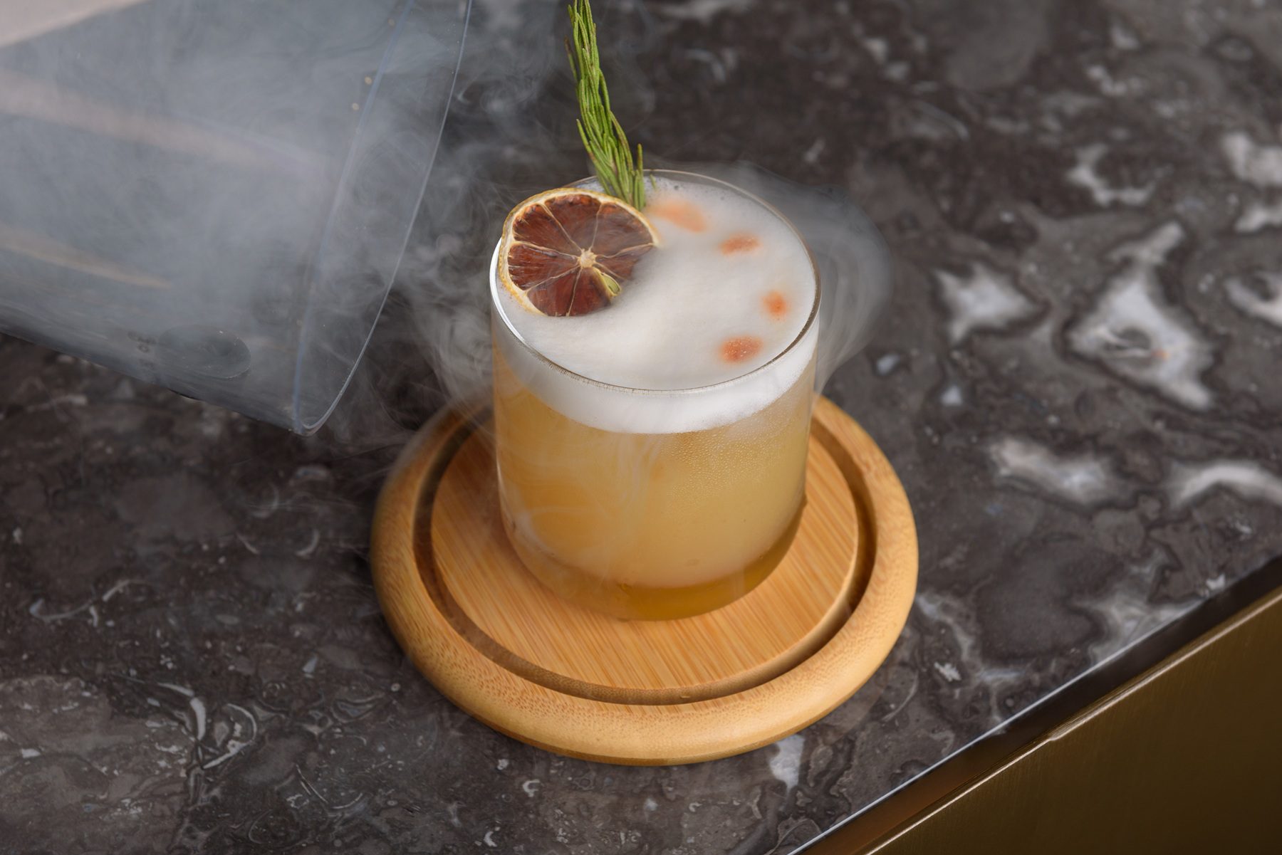 Level 19 Lounge & Bar - F&B
